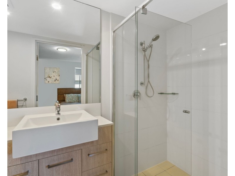 17/33 Loder Street, Biggera Waters QLD 4216