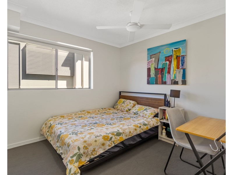 17/33 Loder Street, Biggera Waters QLD 4216