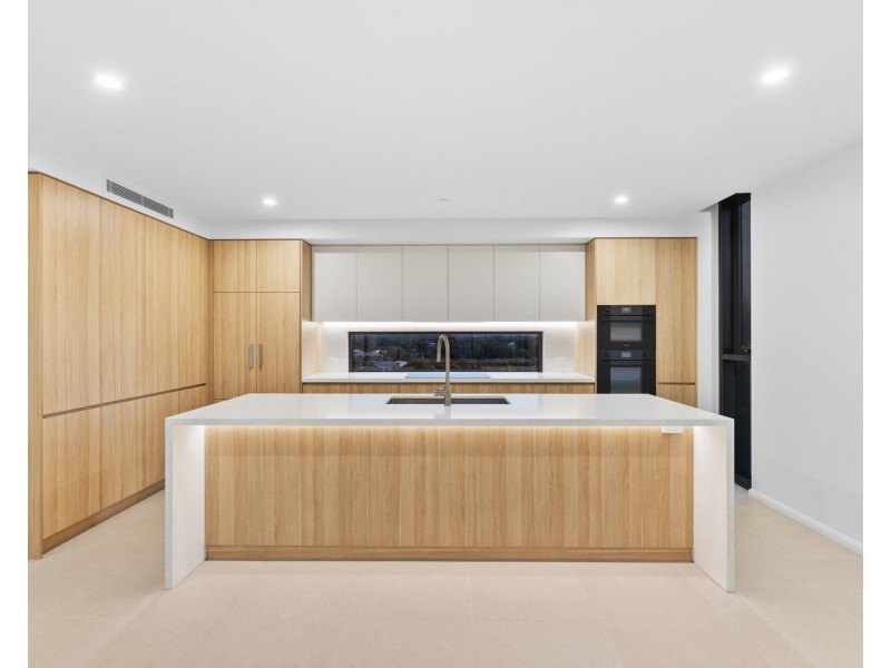 901/10 Coyne Street, Coolangatta QLD 4225