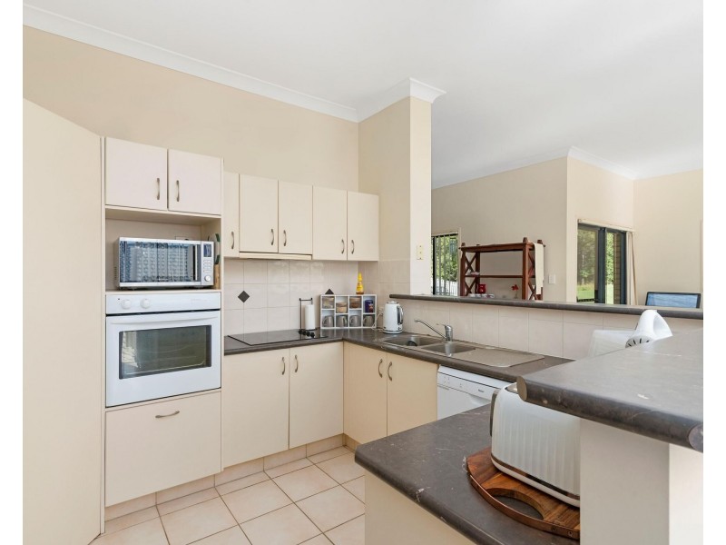 9 Laurina Court, Elanora QLD 4221