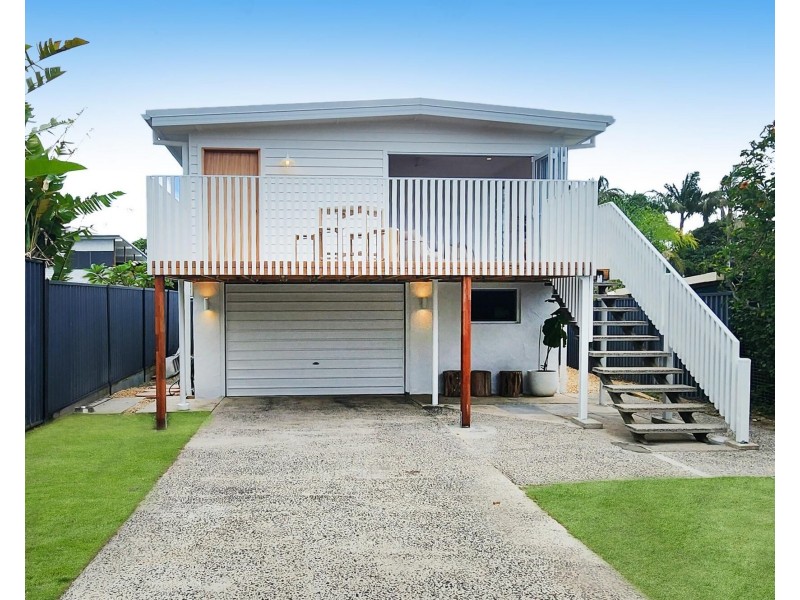 4 Tugun Street, Tugun QLD 4224