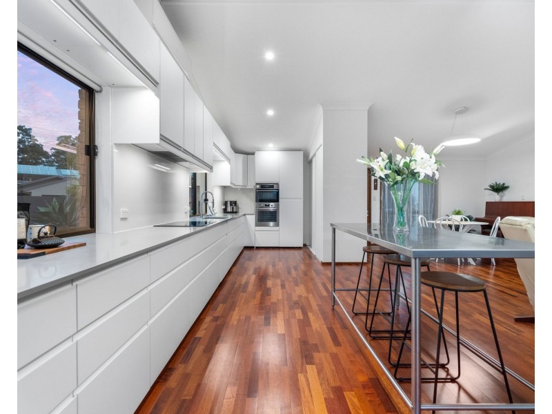 21 Whitsunday Drive, Currumbin Waters QLD 4223