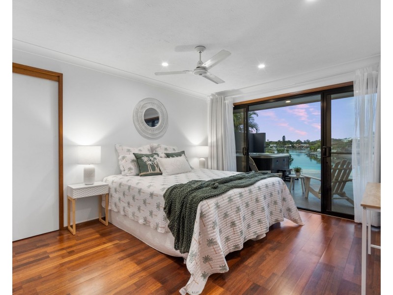 21 Whitsunday Drive, Currumbin Waters QLD 4223