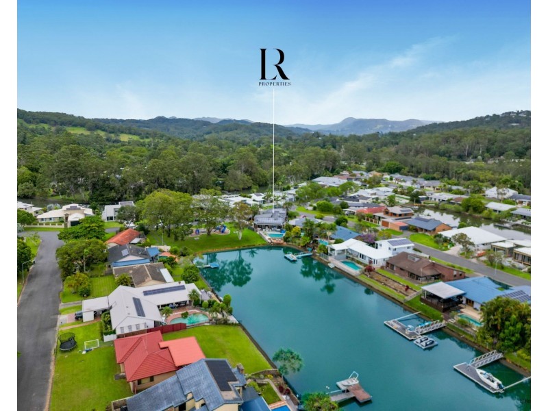 21 Whitsunday Drive, Currumbin Waters QLD 4223