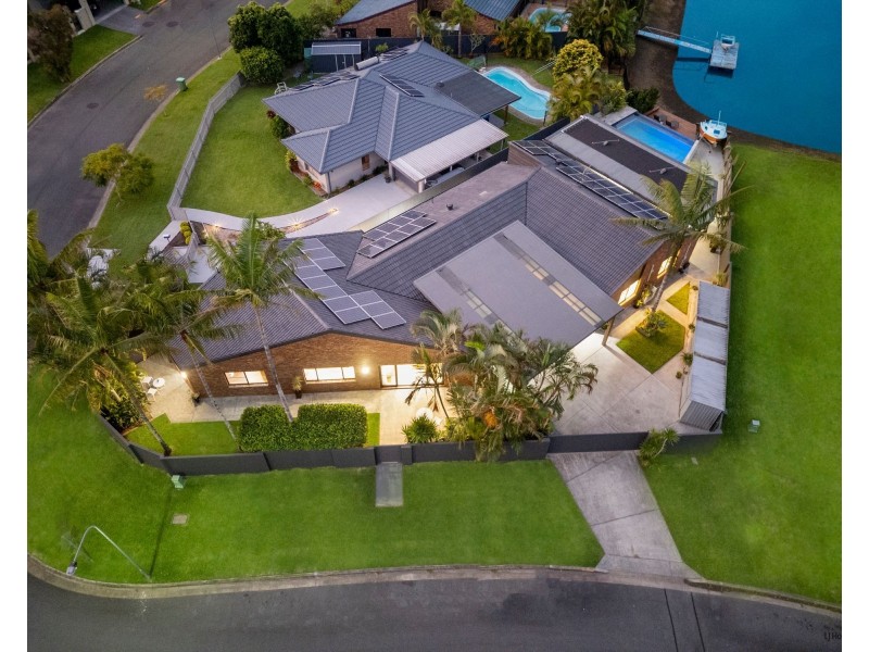 21 Whitsunday Drive, Currumbin Waters QLD 4223