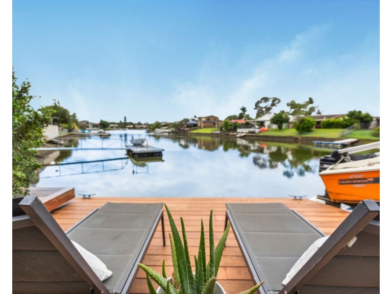 21 Whitsunday Drive, Currumbin Waters QLD 4223