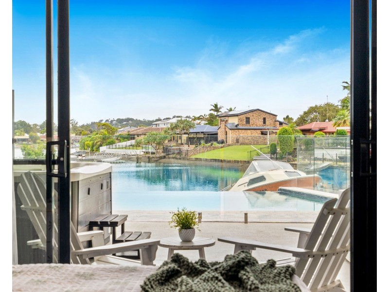 21 Whitsunday Drive, Currumbin Waters QLD 4223