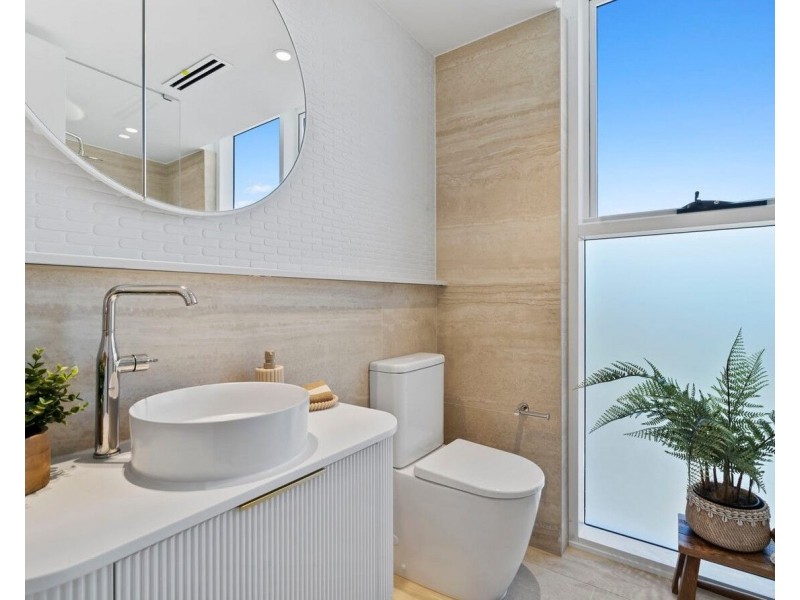 301/321 Golden Four Drive, Tugun QLD 4224