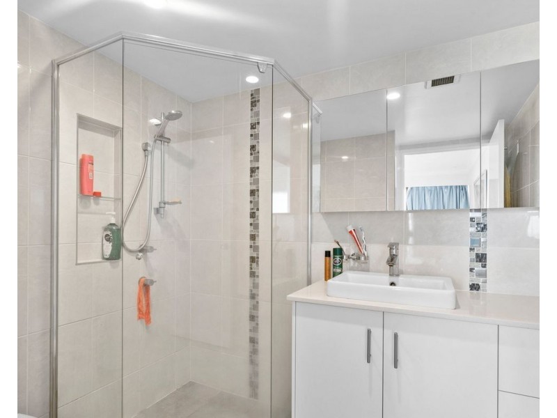 9c/969 Gold Coast Highway, Palm Beach QLD 4221