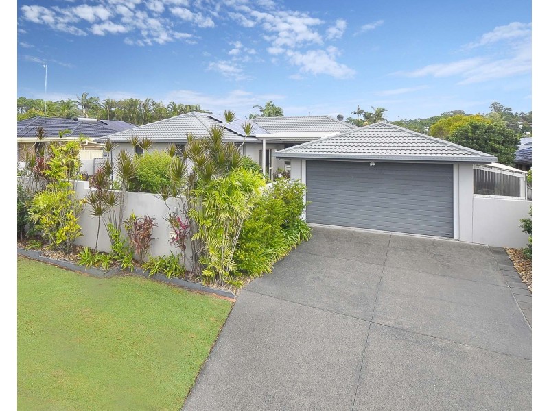 5 Foreshore Close, Elanora QLD 4221