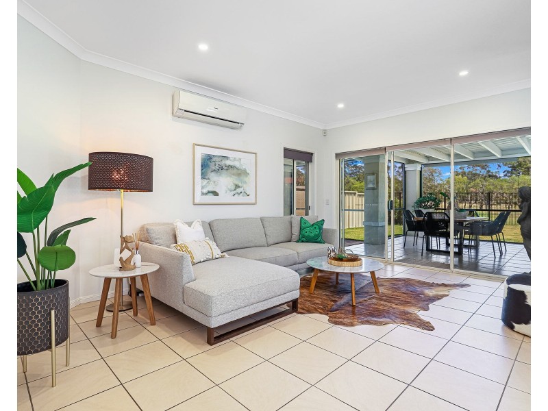 32 Steyning Court, Arundel QLD 4214
