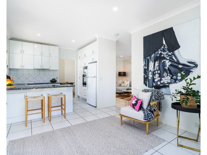 32 Steyning Court, Arundel QLD 4214