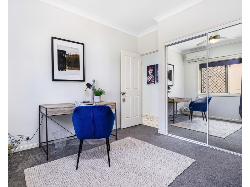 32 Steyning Court, Arundel QLD 4214