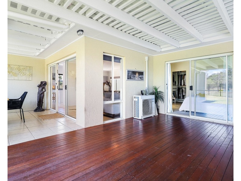 32 Steyning Court, Arundel QLD 4214