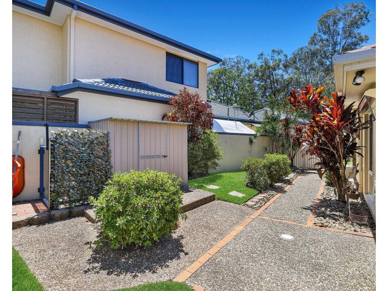 32 Steyning Court, Arundel QLD 4214