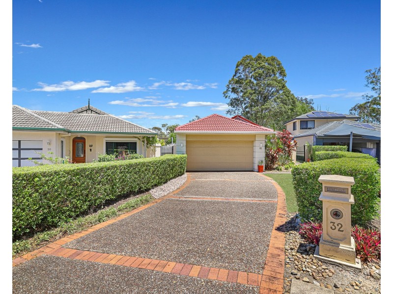 32 Steyning Court, Arundel QLD 4214