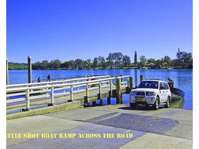120 Dry Dock Road, Tweed Heads South NSW 2486