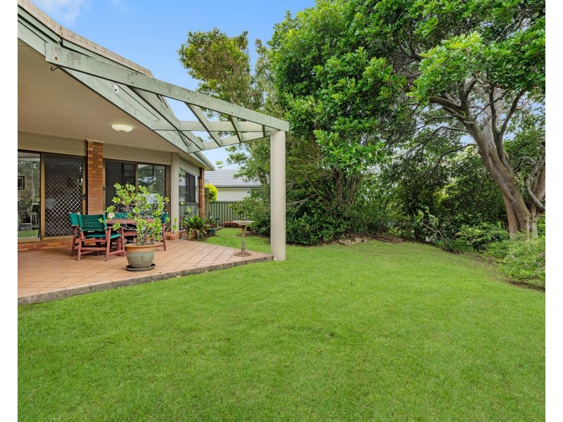 4 Penguin Parade, Burleigh Waters QLD 4220