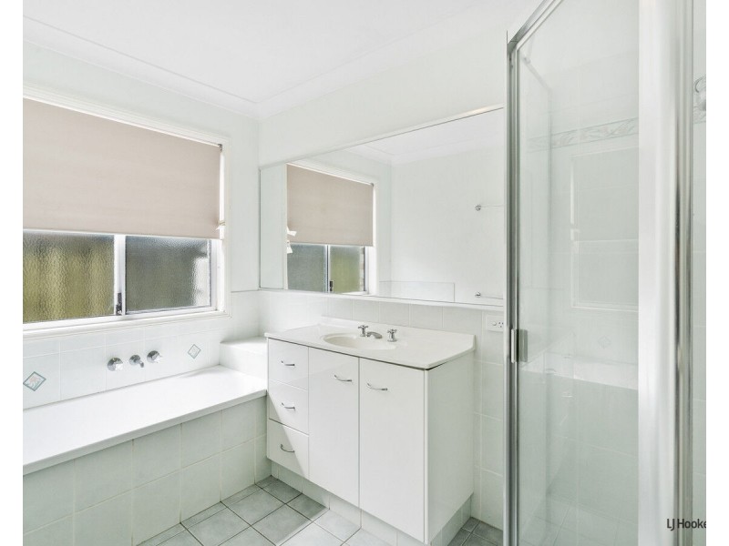 63 Casuarina Drive, Elanora QLD 4221