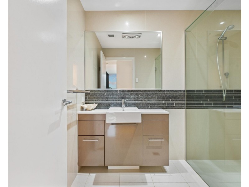 404/22-24 Ben Lexcen Place, Robina QLD 4226