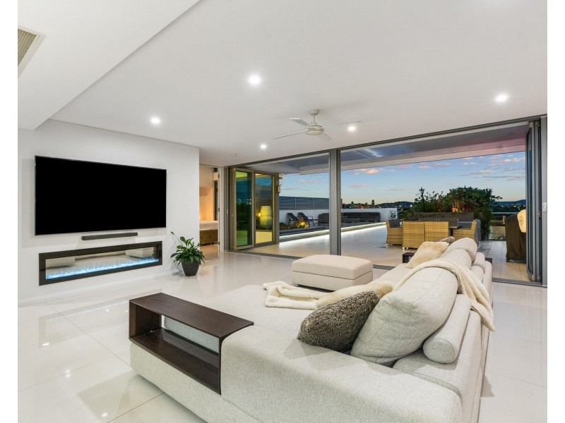 404/22-24 Ben Lexcen Place, Robina QLD 4226