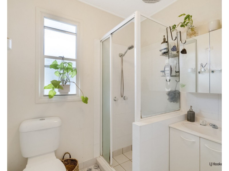 2/32 Third Avenue, Palm Beach QLD 4221