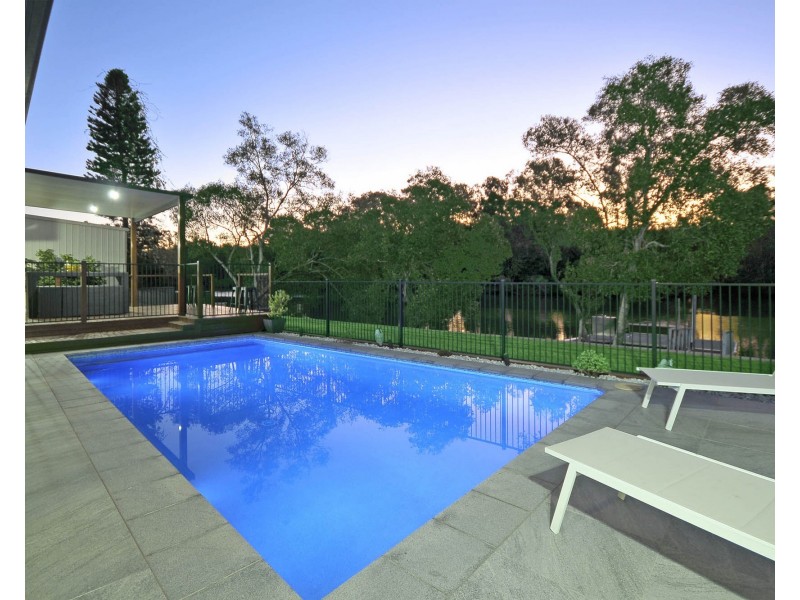 4 Keel Court, Currumbin Waters QLD 4223