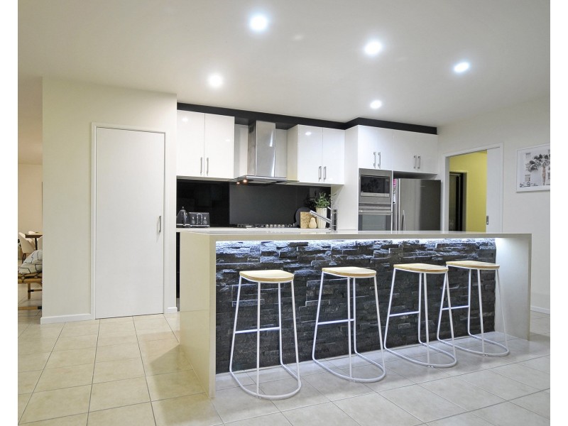 4 Keel Court, Currumbin Waters QLD 4223