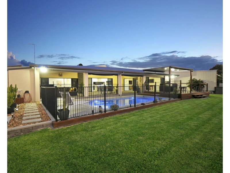 4 Keel Court, Currumbin Waters QLD 4223