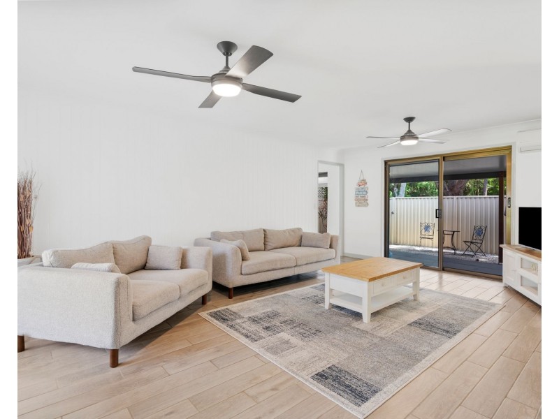 170 K P McGrath Drive, Elanora QLD 4221