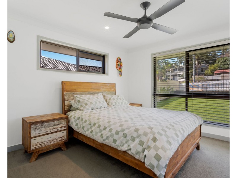 170 K P McGrath Drive, Elanora QLD 4221