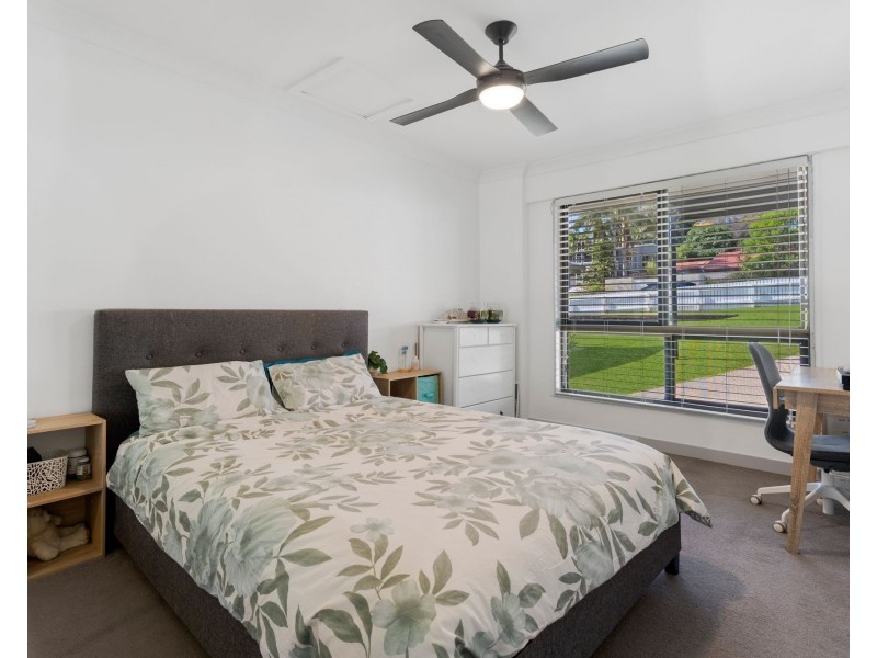 170 K P McGrath Drive, Elanora QLD 4221