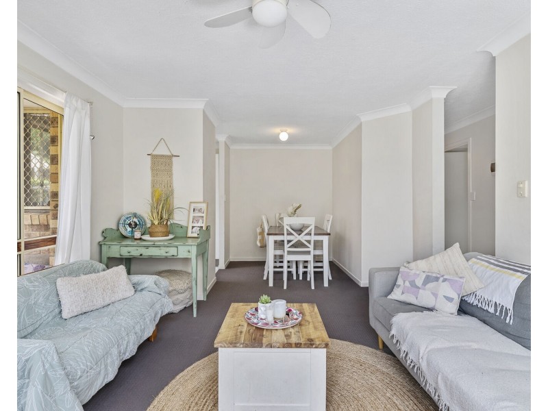 1/1 Rolan Court, Palm Beach QLD 4221