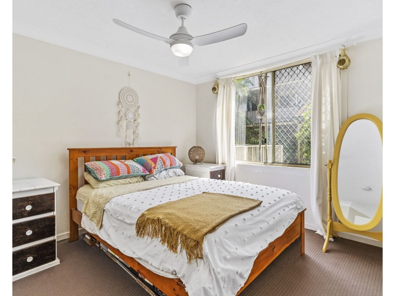 1/1 Rolan Court, Palm Beach QLD 4221
