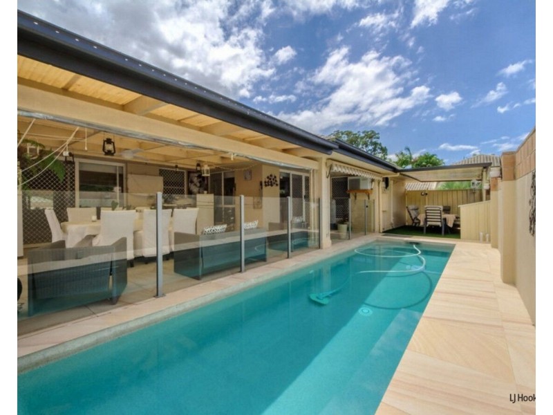 4 Casablanca Court, Burleigh Waters QLD 4220