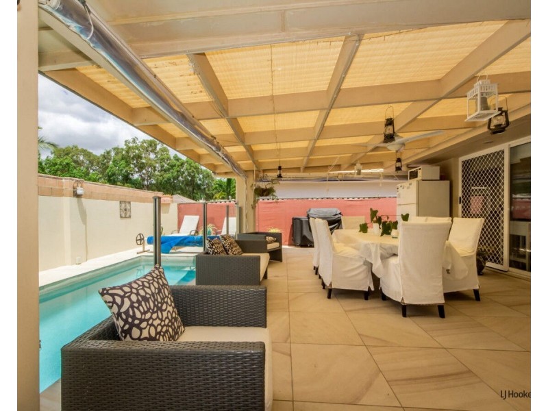 4 Casablanca Court, Burleigh Waters QLD 4220