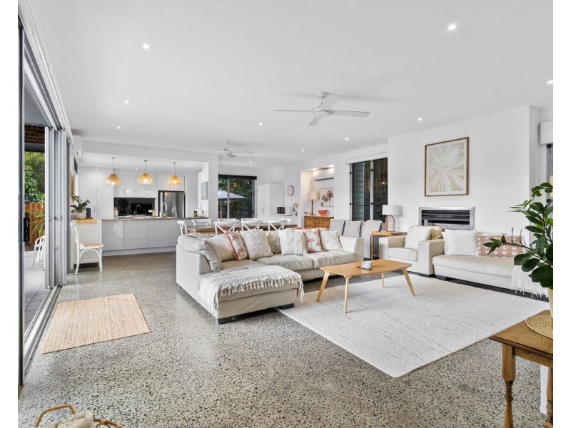 13 Alkira Street, Tugun QLD 4224