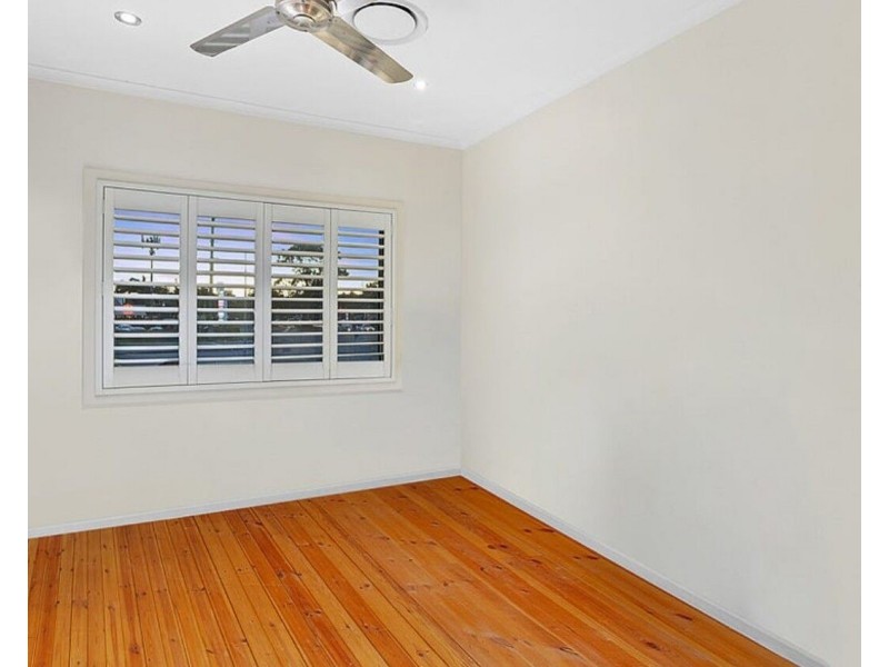 22 Skiff Street, Southport QLD 4215