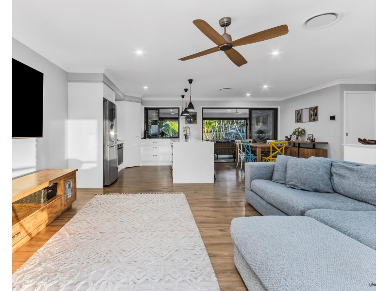 25 Birnam Avenue, Banora Point NSW 2486