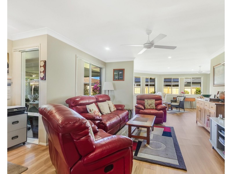 5 Rosnay Court, Banora Point NSW 2486