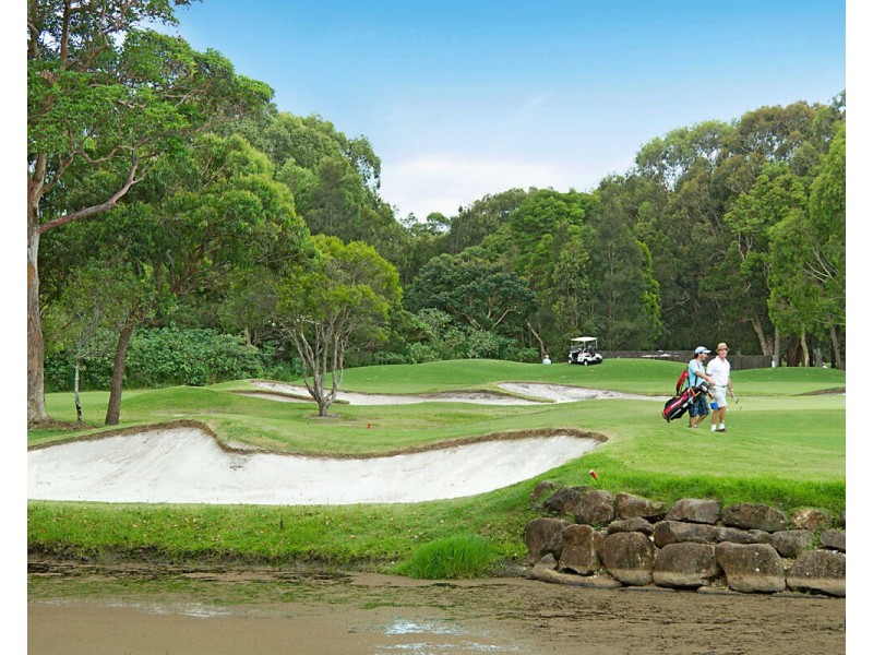 5 Rosnay Court, Banora Point NSW 2486