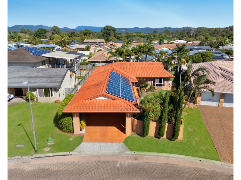 5 Blackbean Court, Elanora QLD 4221