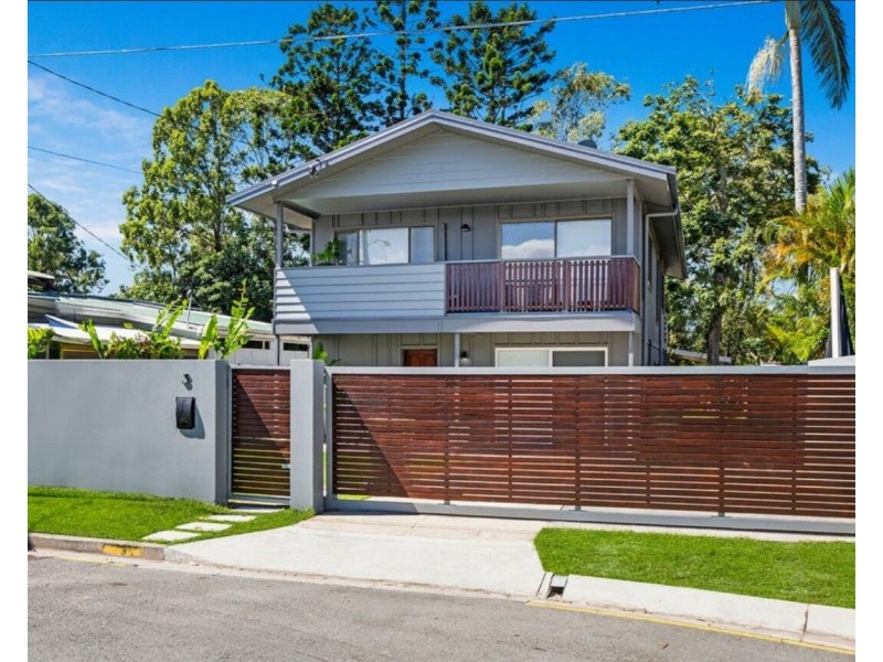 3 Waikiki Avenue, Palm Beach QLD 4221