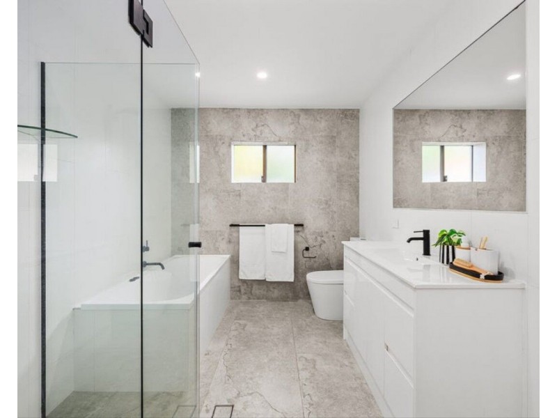 3 Waikiki Avenue, Palm Beach QLD 4221