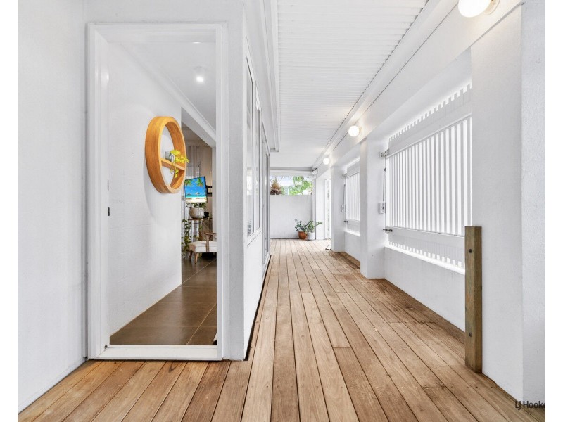 2/41 Murlong Crescent, Palm Beach QLD 4221