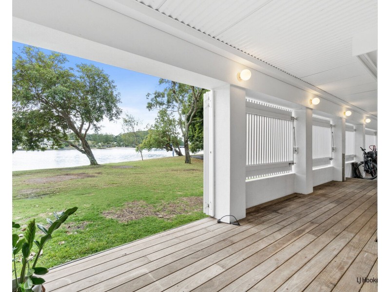 2/41 Murlong Crescent, Palm Beach QLD 4221