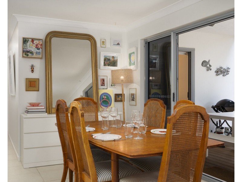 1/61 Tallebudgera Drive, Palm Beach QLD 4221