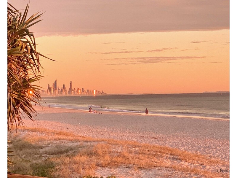 1/61 Tallebudgera Drive, Palm Beach QLD 4221