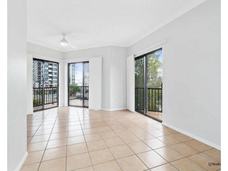 7/1396 Gold Coast  Highway, Palm Beach QLD 4221