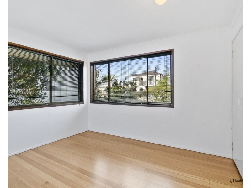 1/34 Jefferson Lane, Palm Beach QLD 4221